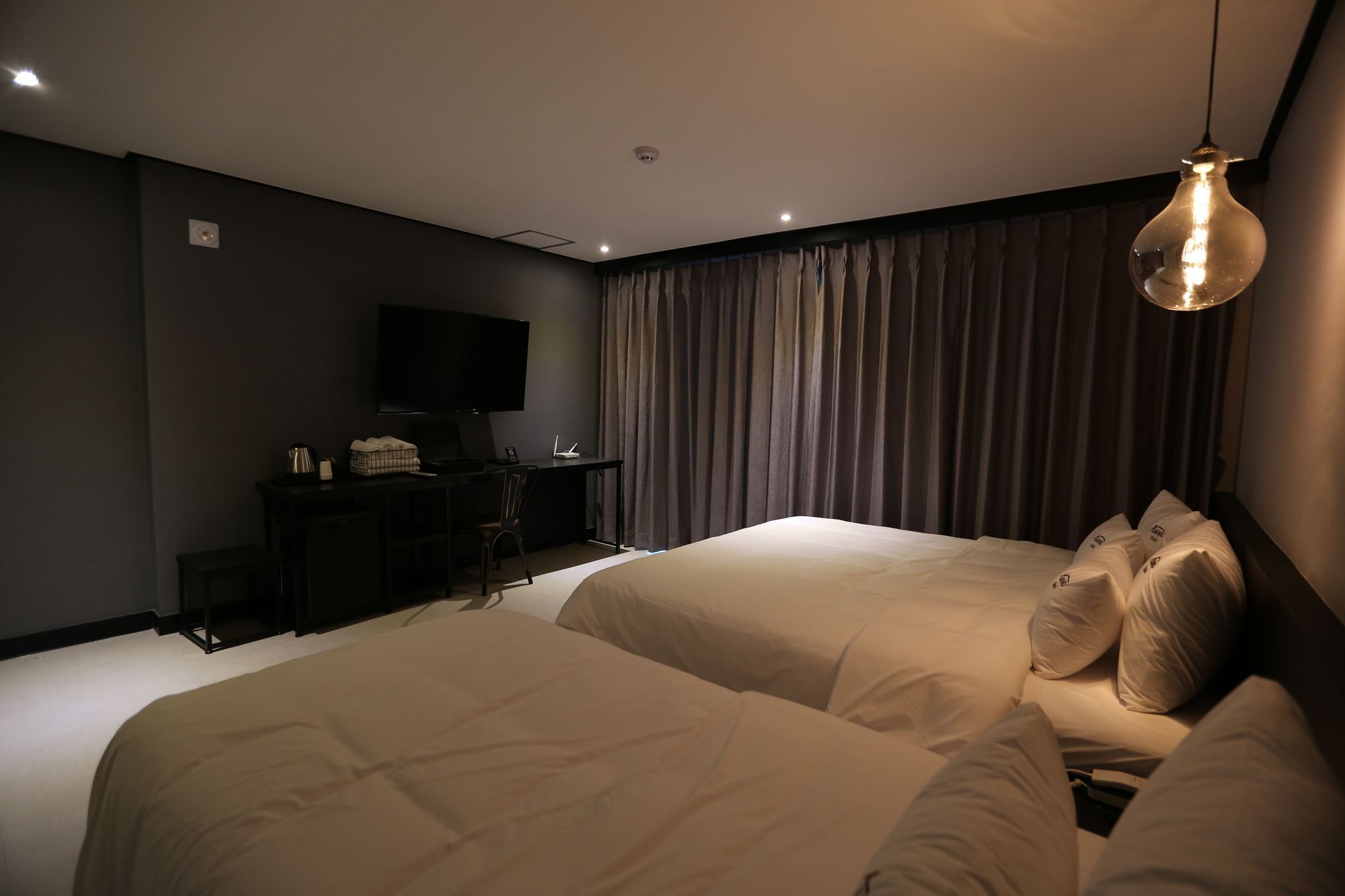Almond Hotel Gupo Station Busan Exterior foto
